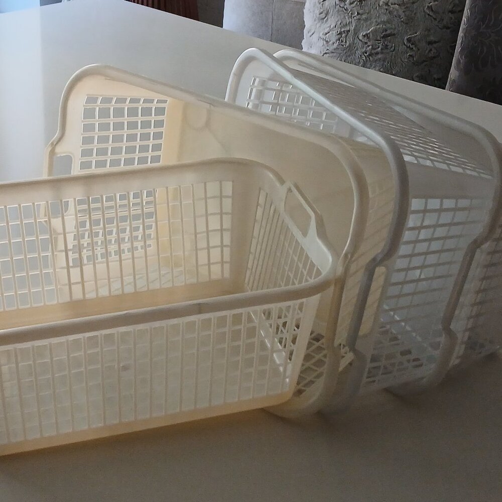 Plastic Cream and Pearl Storage Baskets - set of (4) - Picture 4 of 5
